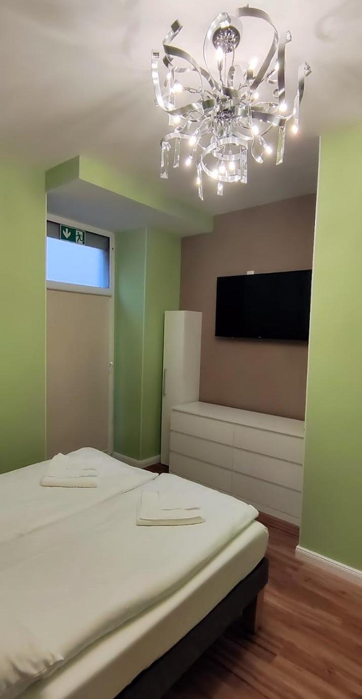 Albert Rooms Берлин Экстерьер фото